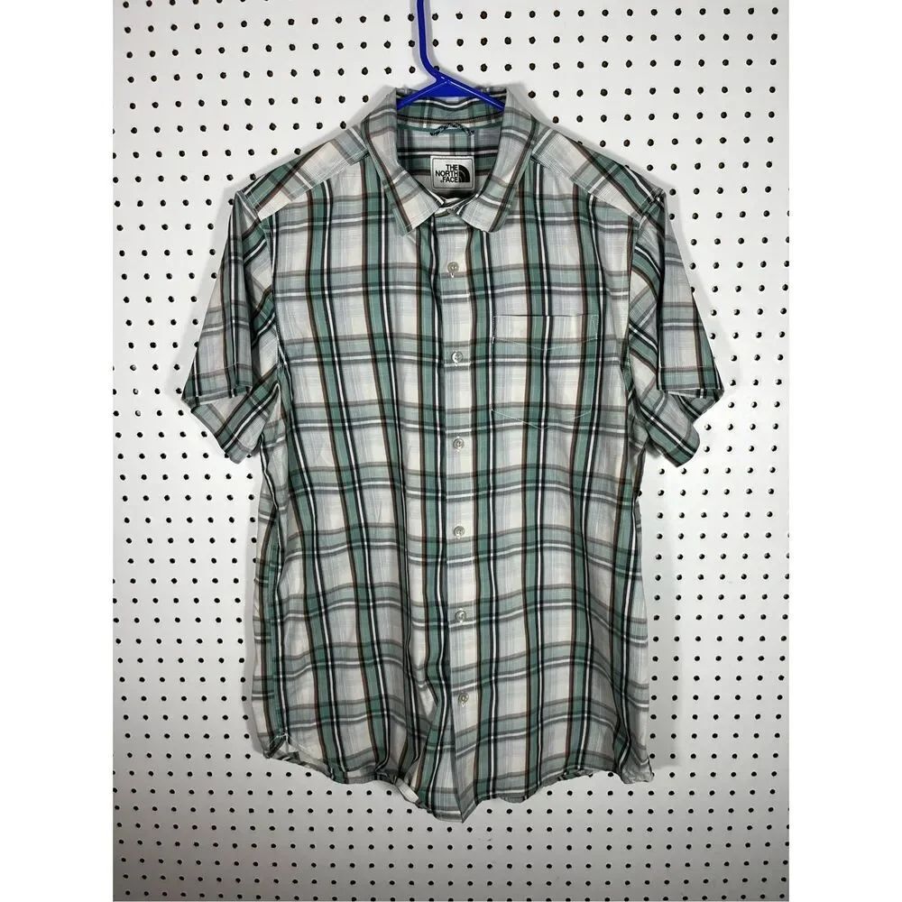 The North Face button down short sleeve shirt size  L
